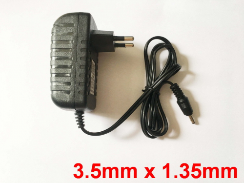 Блок питания 5V / 3A / 3.5 x 1.35mm (Новый)