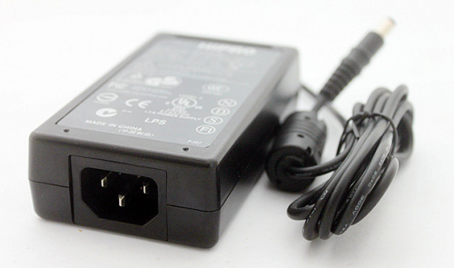 Блок питания HIPRO 12V/3.33A/40W/5.5 x 2.1mm