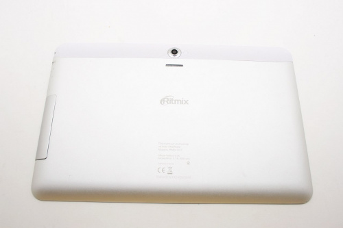 Крышка для планшета Ritmix RMD-1027 (серебряная с белым)
